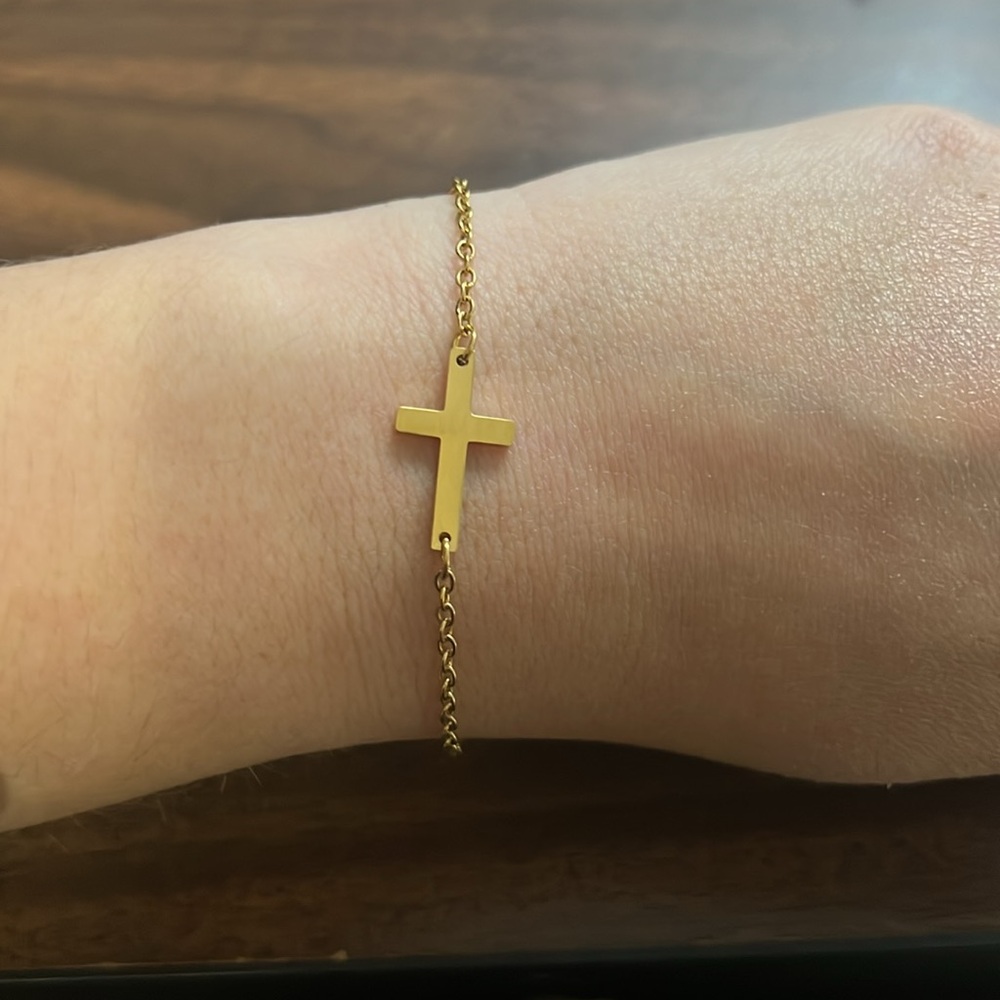Gold plated stainless steel cross bracelet/anklet